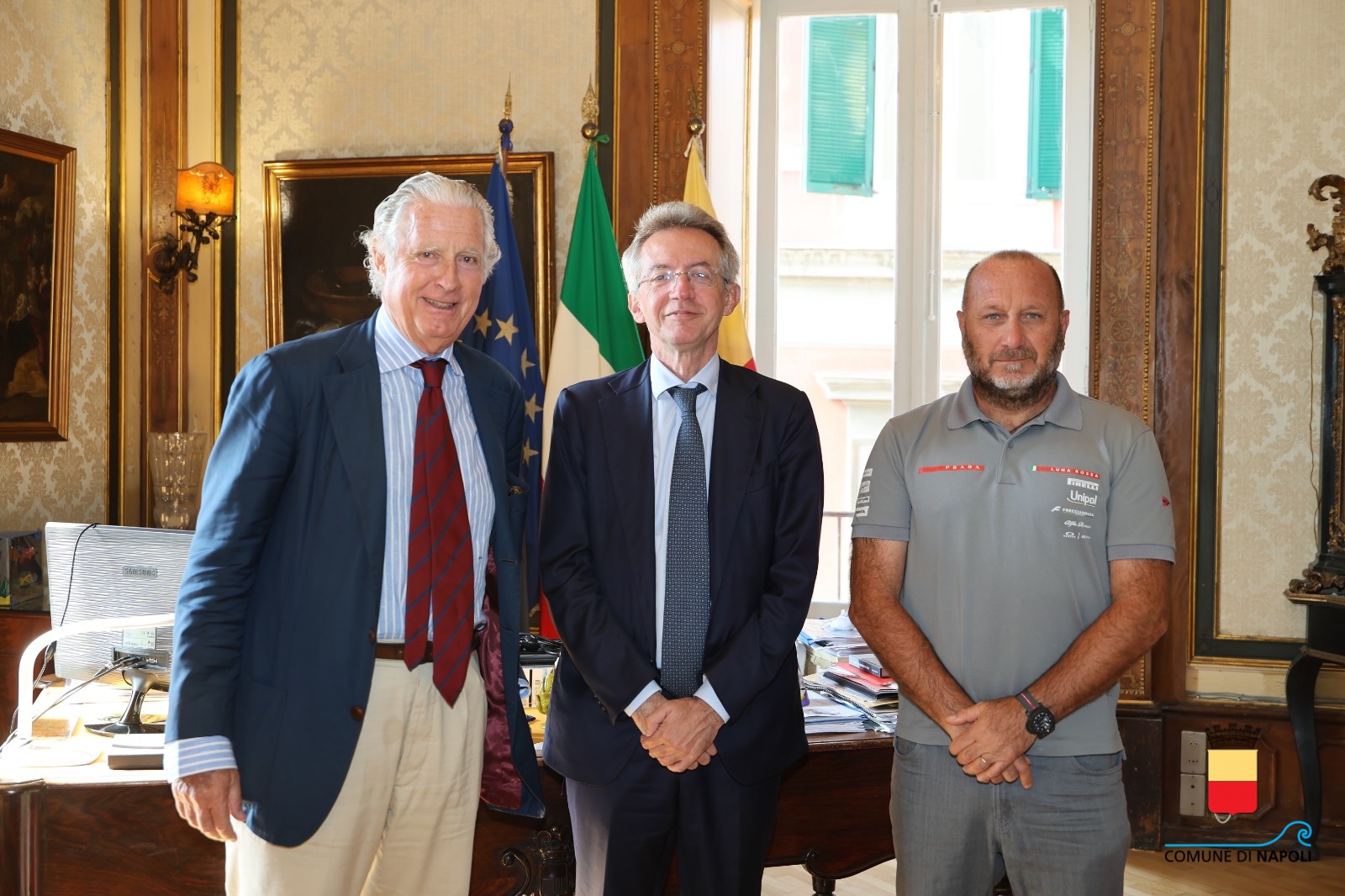 foto il team160di luna rossa ricevuto dal sindaco a palazzo san giacomo da Anteprima24.it foto il team160di luna rossa ricevuto dal sindaco a palazzo san giacomo