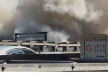 A2, furgone in fiamme a Fratte: problemi al traffico Furgone in fiamme a Fratte
