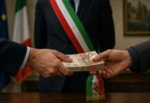 ‘Mazzette’ in cambio di un appalto da 25milioni di euro: indagato il sindaco