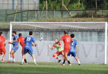 FOTO/ Benevento-Calvi 22-0, pioggia di gol: manita di Salvemini e Mignani Colpo di testa di Salvemini, amichevole Benevento-Calvi