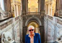 Duran Duran, Nick Rhodes ammira la Reggia: “Straordinaria” Il batterista dei Duran Duran Nick Rhodes in visita alla Reggia di Caserta