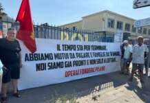Fonderie Pisano, protesta davanti alla sede della Regione a Salerno Fonderie Pisano, operai in presidio davanti la Regione Campania