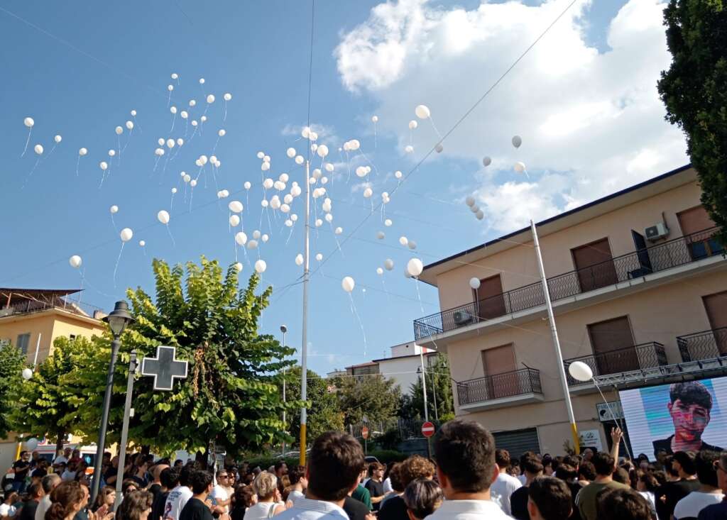 Palloncini funerale Manuel Coletta