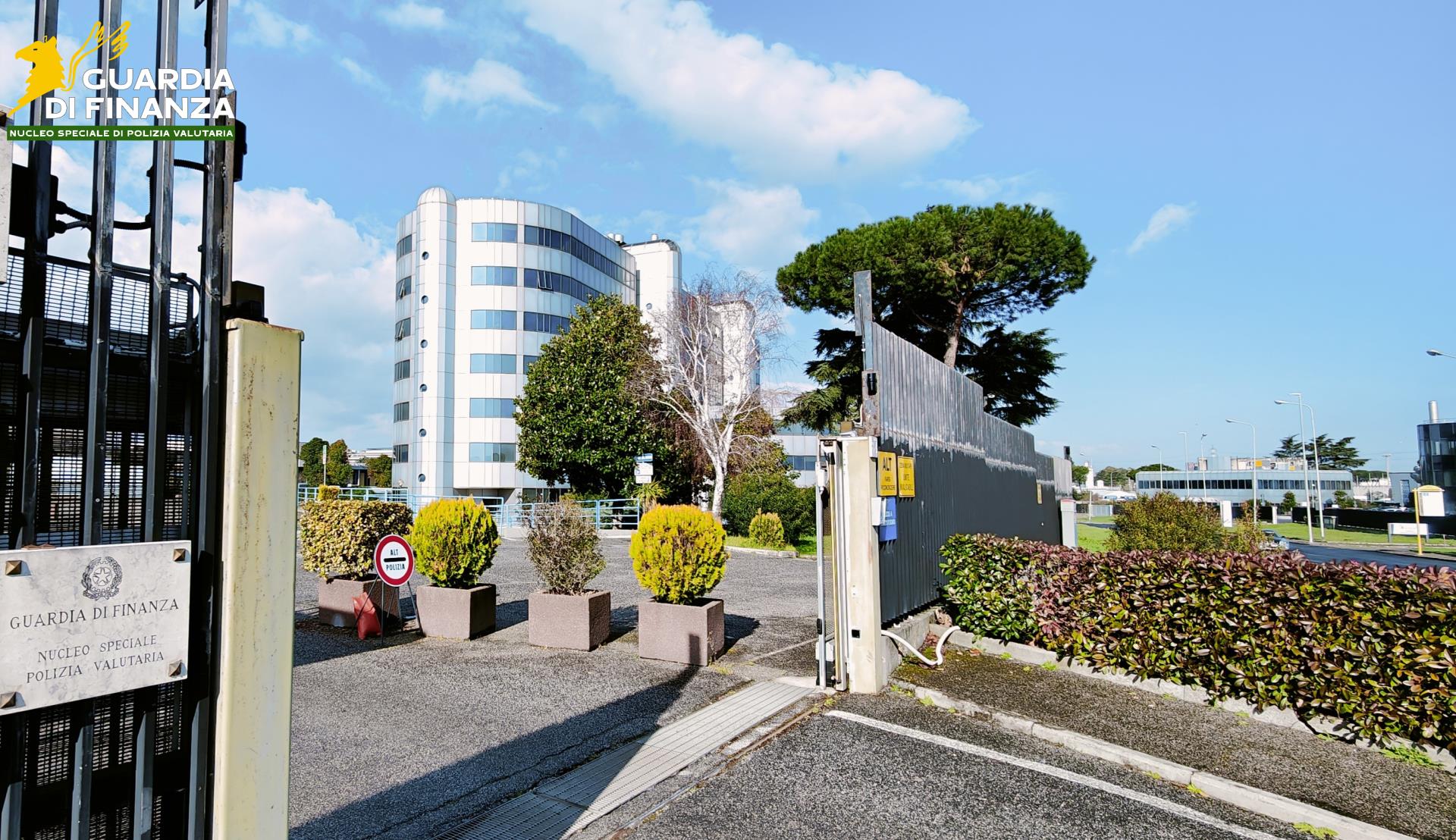 fatture false e trasferimenti di denaro all8217estero sequestrati oltre 21 milioni di euro da Anteprima24.it fatture false e trasferimenti di denaro all8217estero sequestrati oltre 21 milioni di euro