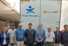 Aversa, la Finanza trasforma i sequestri in aiuti per i più fragili La Guardia di Finanza dona i capi sequestrati ai più bisognosi