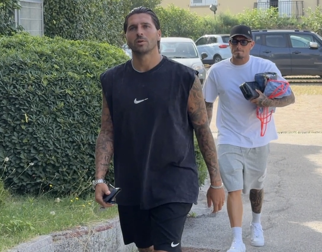 video fila pronto a iniziare visite mediche anche per patierno e manzi da Anteprima24.it video fila pronto a iniziare visite mediche anche per patierno e manzi