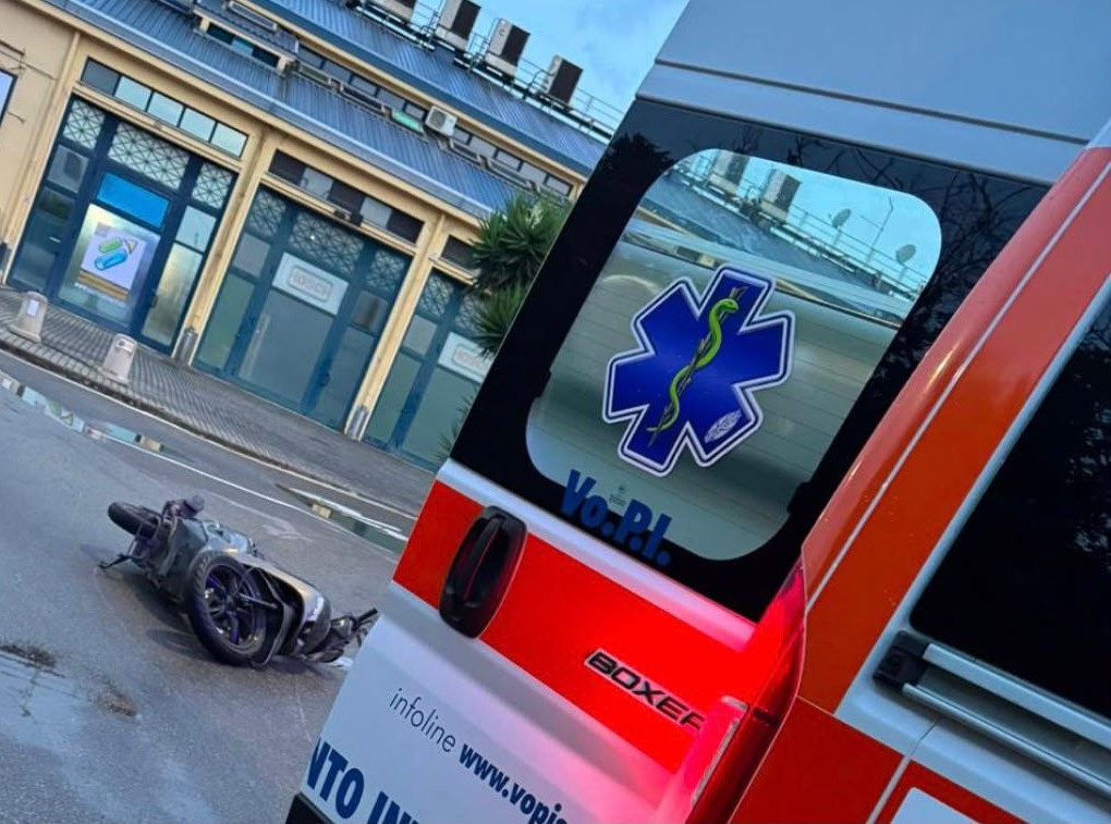 perde il controllo della moto e cade sull8217asfalto 29enne in ospedale da Anteprima24.it perde il controllo della moto e cade sull8217asfalto 29enne in ospedale