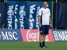 Napoli, Allegri non nasconde la delusione: “Non possiamo prendere gol così” Max Allegri, allenatore Napoli