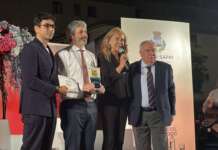 Premio Terre del Bussento: a Roberto Fico il riconoscimento nella serata inaugurale a Sapri premio terre bussento