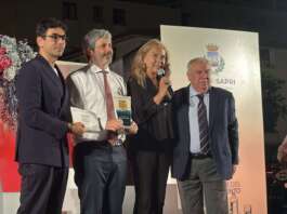 Premio Terre del Bussento: a Roberto Fico il riconoscimento nella serata inaugurale a Sapri premio terre bussento