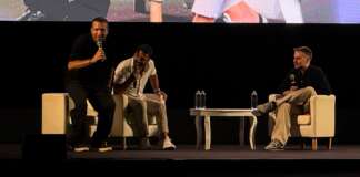 “Ci vuole leggerezza, bambina”: standing ovation per Pio e Amedeo al BCT