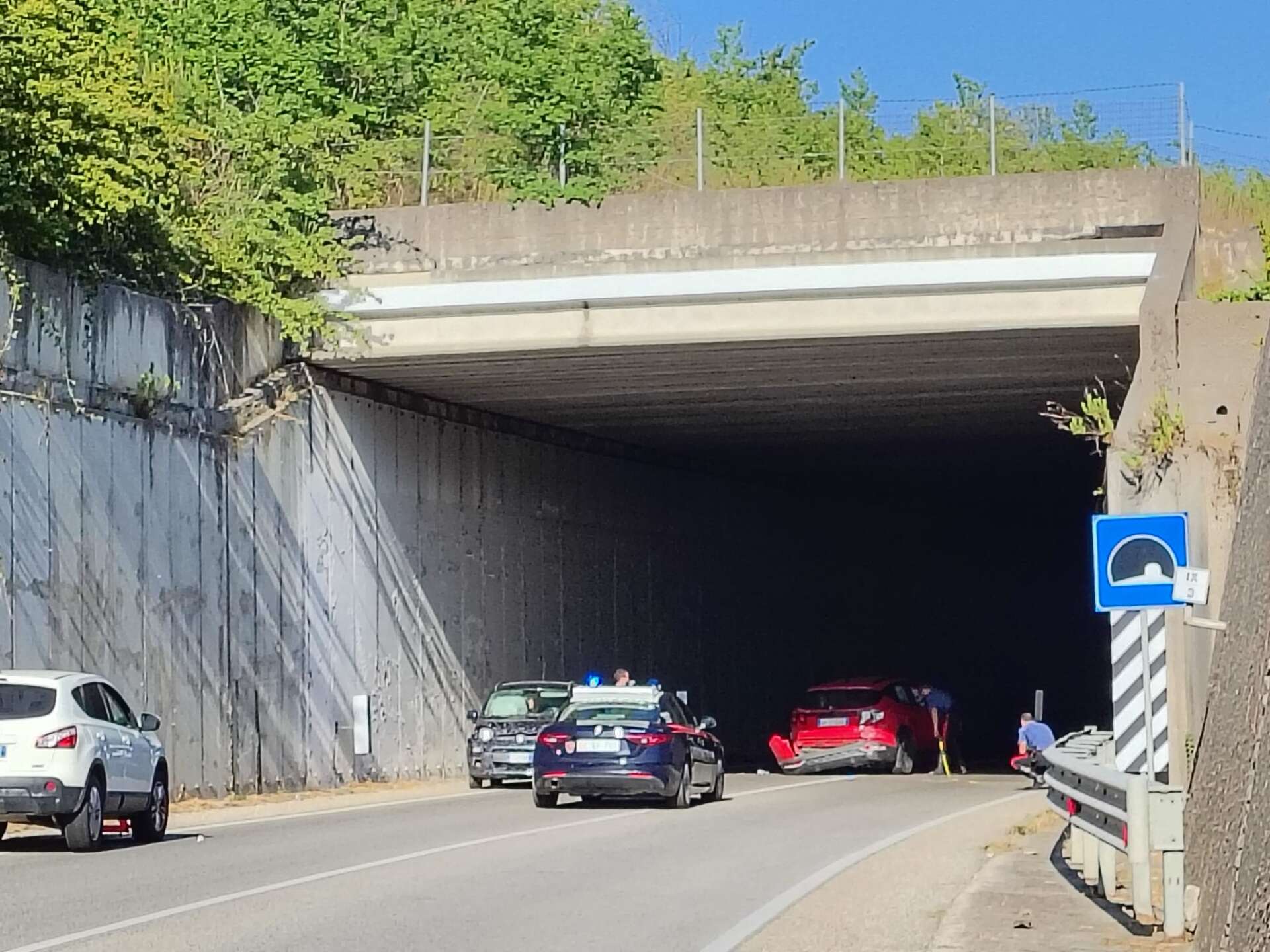 schianto nella galleria della fortorina quattro auto coinvolte strada chiusa e quattro feriti da Anteprima24.it schianto nella galleria della fortorina quattro auto coinvolte strada chiusa e quattro feriti