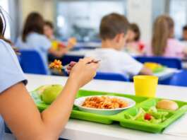 Refezione scolastica, aperte le iscrizioni: domande entro il 25 agosto