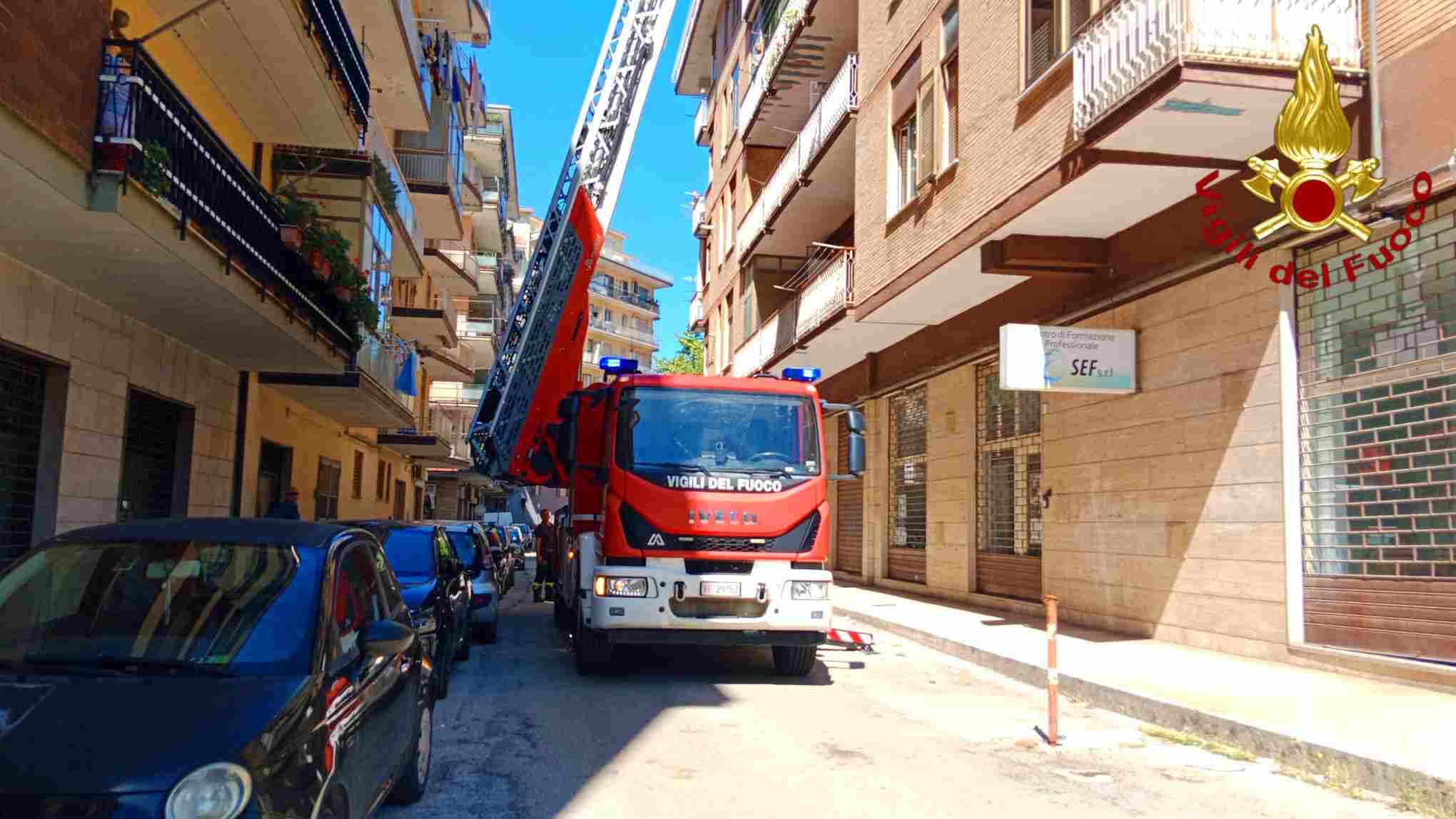 cade in casa e non risponde ai familiari 80enne salvata da Anteprima24.it cade in casa e non risponde ai familiari 80enne salvata