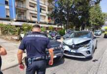 FOTO/ Rione Libertà: scontro tra due auto