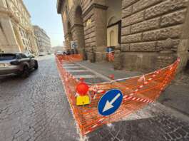 Crolli Teatro San Carlo, il geologo Caniparoli: “È la linea 6, serve indagine vibrometrica”