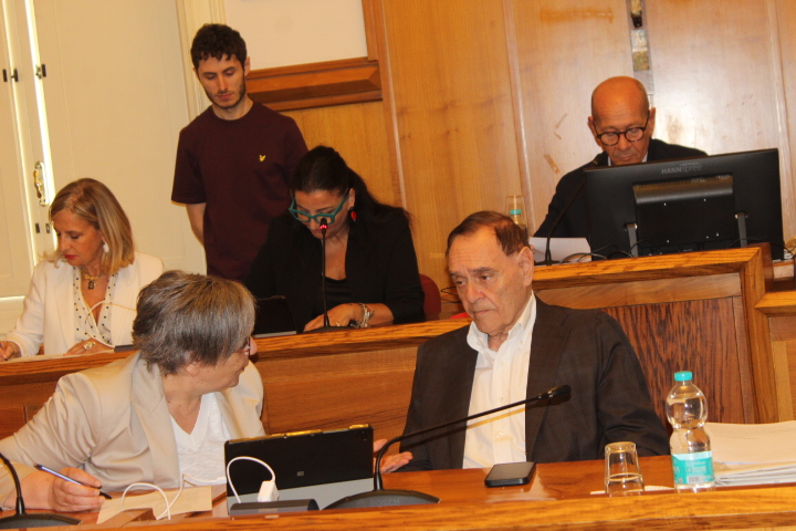 foto sannio acque la maggioranza vota l8217adesione da Anteprima24.it foto sannio acque la maggioranza vota l8217adesione