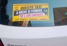 Su 900 taxi napoletani adesivi per protestare contro il caro carburanti