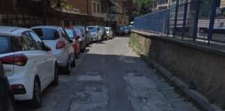 Napoli, Sos residenti via Sgambati: “Strada stretta e dissestata, no ad ordinanza che porta traffico qui”