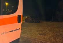 Pontecagnano, auto si ribalta nei pressi di una rotatoria: un ferito Auto si ribalta, Pontecagnano