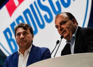 Da capotreno della rivolta a vice del suo nemico: il 9 Settembre il congresso farsa di Forza Italia