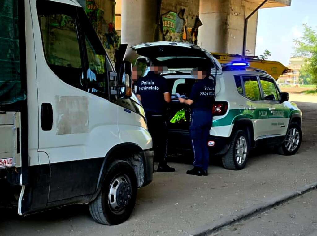 Controlli rifiuti camion Santa Maria Capua Vetere