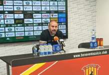 Benevento, Floro Flores alla vigilia del Modena: “Tante assenze, cambieremo qualcosa” Floro Flores, conferenza stampa vigilia Benevento-Modena