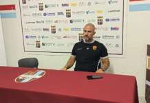 Floro Flores: “Mi è piaciuto l’atteggiamento. Il mercato? La società sa cosa serve” Floro Flores, conferenza stampa amichevole Frosinone