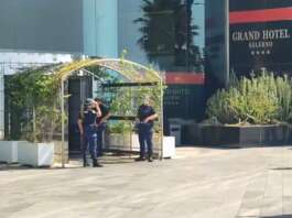 Grand Hotel Salerno, sospensione per 90 giorni dell’attività: stop ai check‑in, struttura da liberare “ad horas” Grand hotel salerno