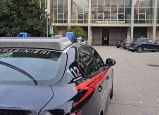 Soldi e monili consegnati per “salvare” i familiari: smascherata la truffa