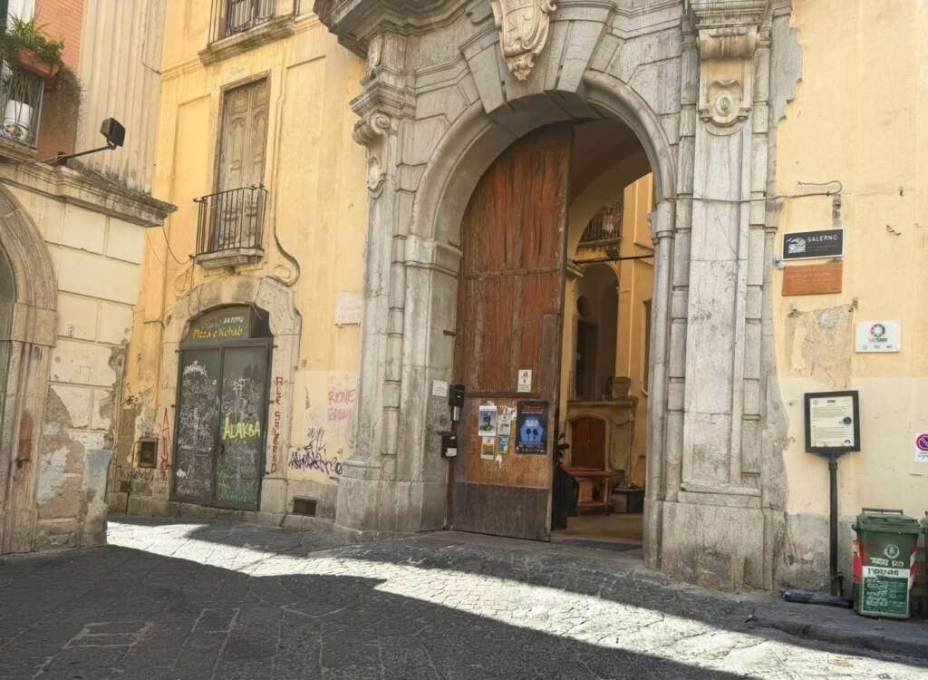 Ostello abusivo salerno 