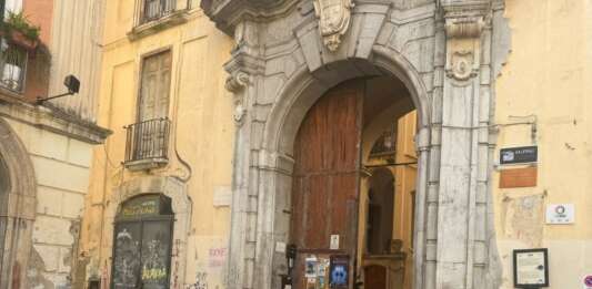 Salerno, riscontrate gravi carenze igienico-sanitarie in ostello ampliato abusivamente Ostello abusivo salerno