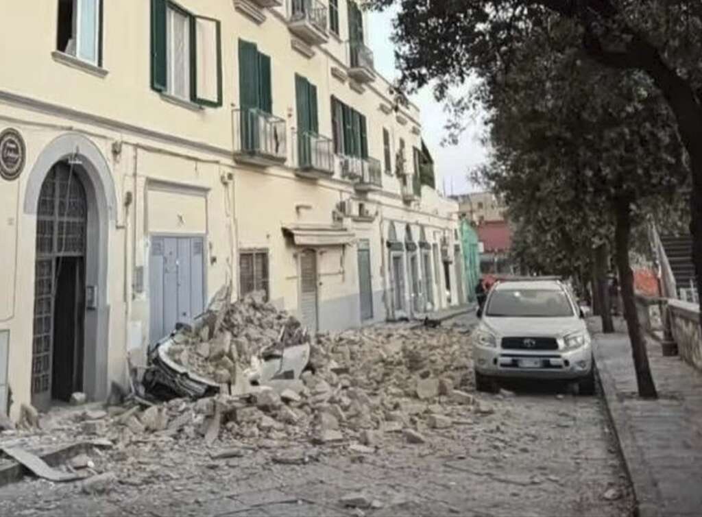 scossa terremoto pozzuoli