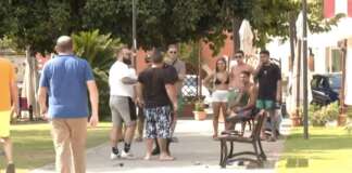 Aggredisce agente della municipale sul lungomare: 40enne ai domiciliari