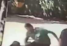 Clochard picchiato e ucciso in piazza, il video shock virale sui social