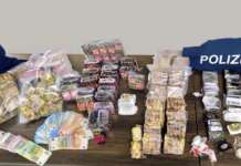 Pontecagnano, 15 mila euro e droga nel frigo: in manette due fratelli Droga, Pontecagnano