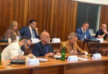 “La peggiore estate degli ultimi 10 anni”: Festa e Nargi attaccano