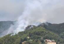 Incendio lungo la Costiera Amalfitana: roghi tra Tramonti e Maiori