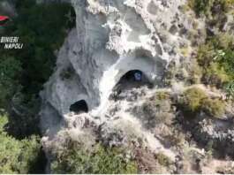 Costruiscono un resort abusivo in un’area a rischio frana: quattro denunciati a Ischia