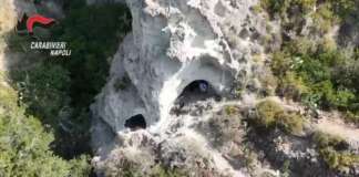 Costruiscono un resort abusivo in un’area a rischio frana: quattro denunciati a Ischia