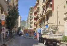 Salerno, cedimento in via Paglia: strada chiusa