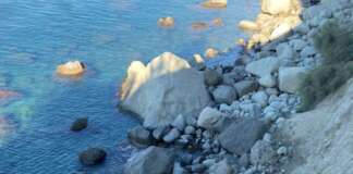Tre ragazzi rubano un’auto e finiscono in una scarpata: gravi due 18enni Auto scarpata Ischia