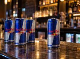 Prende le Red Bull dal frigo e si rifiuta di pagare: fugge in Bmw dopo aver picchiato il titolare