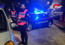 Beccato con abiti della Polizia: arrestato prima di realizzare la truffa