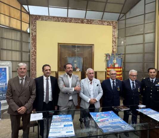 Da Salerno l’ultimo saluto delle Frecce Tricolori MB339 Frecce Tricolori
