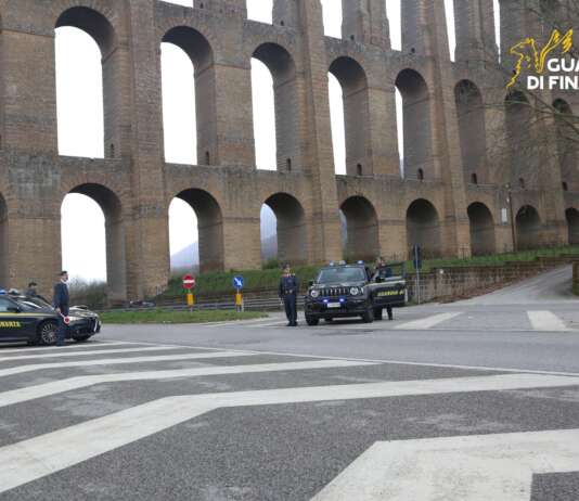 Contrabbando di carburanti e legami con il clan Mazzarella: tre indagati, due arresti e un fermo in Grecia Finanza Caserta