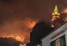 Costiera Amalfitana, incendi boschivi: prosegue senza sosta il lavoro dei Vigili del Fuoco Incendi costiera amalfitana