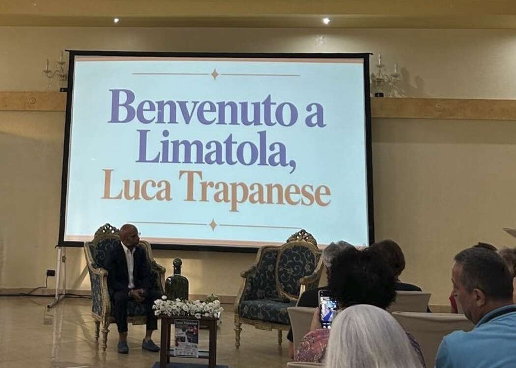 accoglienza calorosa a limatola per luca trapanese e il suo nuovo romanzo da Anteprima24.it accoglienza calorosa a limatola per luca trapanese e il suo nuovo romanzo