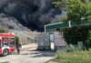 Incendio Airola, Arpac: “Tutti i valori delle diossine sotto la soglia” Rogo rifiuti area Pip Airola
