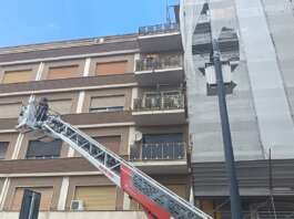Operaio precipita dal quarto piano durante i lavori: trasportato in ospedale in codice rosso